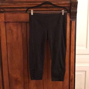 Athlete detailed crop leggings